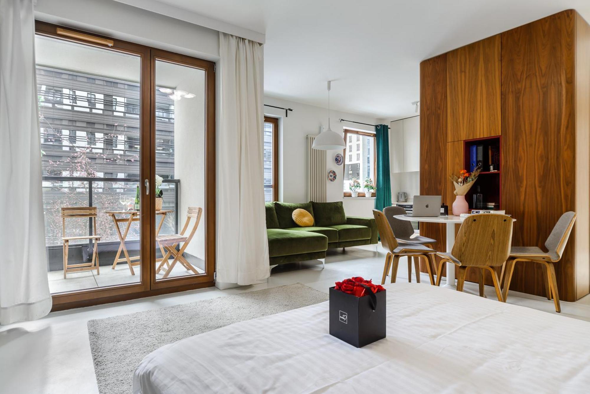 Lumina Apartment With Parking Near Muzeum Powstania Warschau Exterior foto