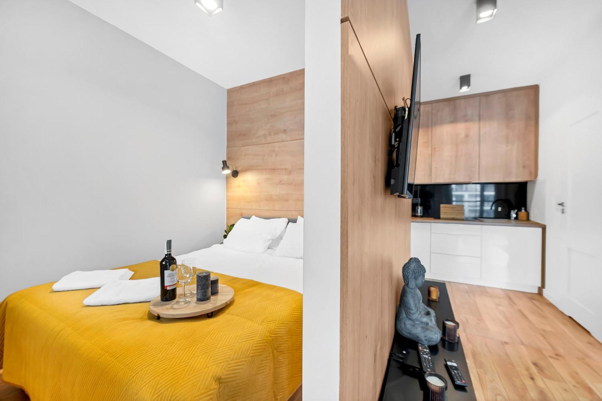 Lumina Apartment With Parking Near Muzeum Powstania Warschau Exterior foto