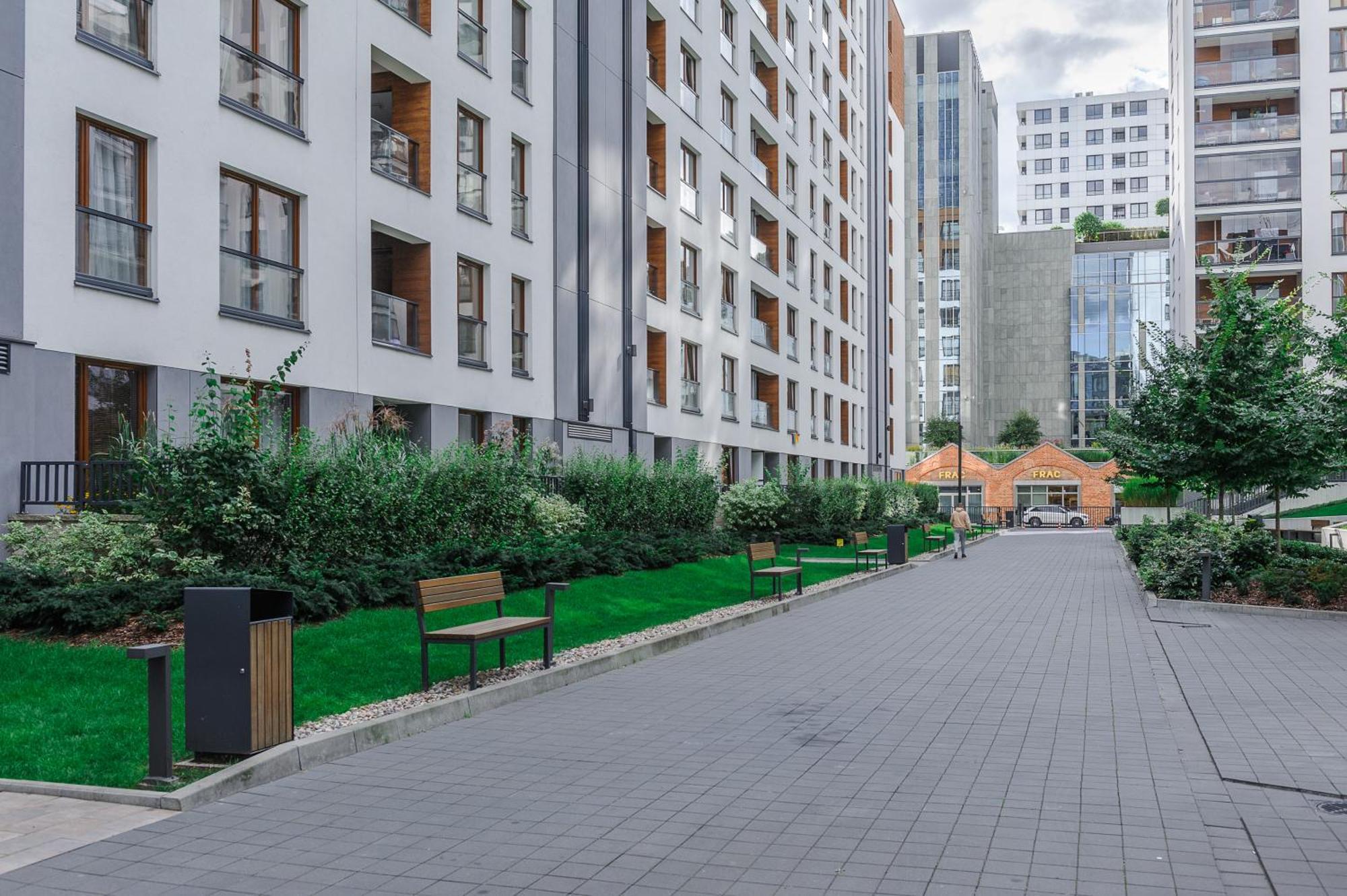 Lumina Apartment With Parking Near Muzeum Powstania Warschau Exterior foto